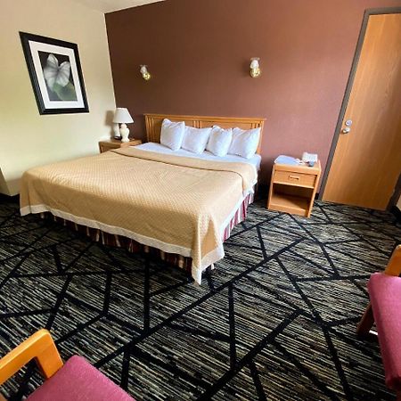 Woodland Inn & Suites Medford Luaran gambar
