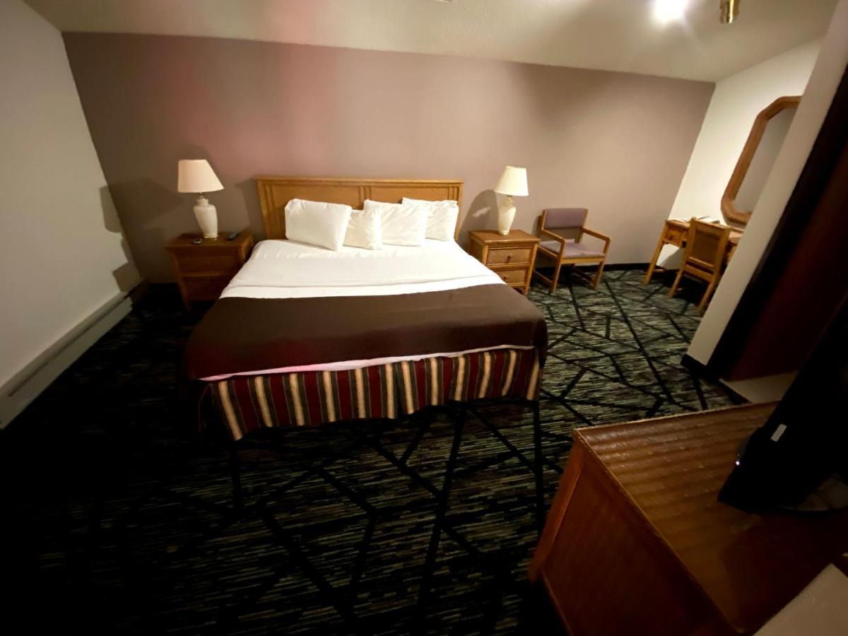 Woodland Inn & Suites Medford Luaran gambar