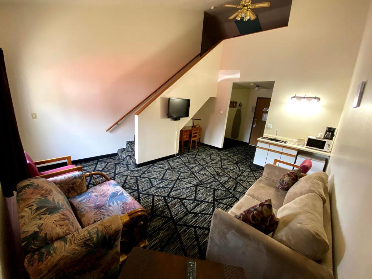 Woodland Inn & Suites Medford Luaran gambar
