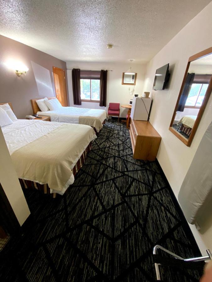 Woodland Inn & Suites Medford Luaran gambar