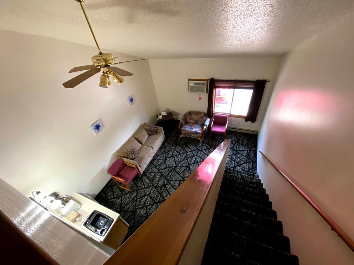 Woodland Inn & Suites Medford Luaran gambar