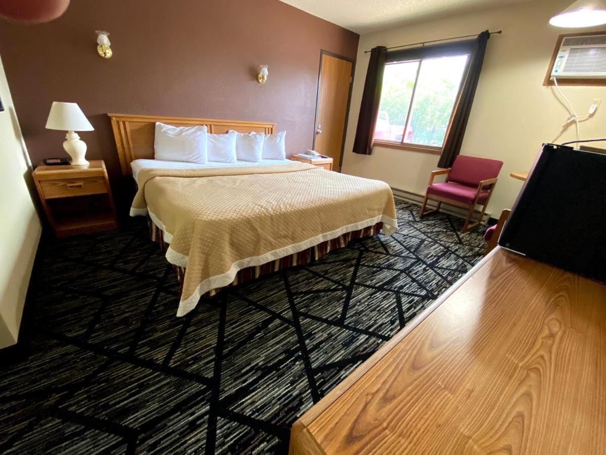 Woodland Inn & Suites Medford Luaran gambar