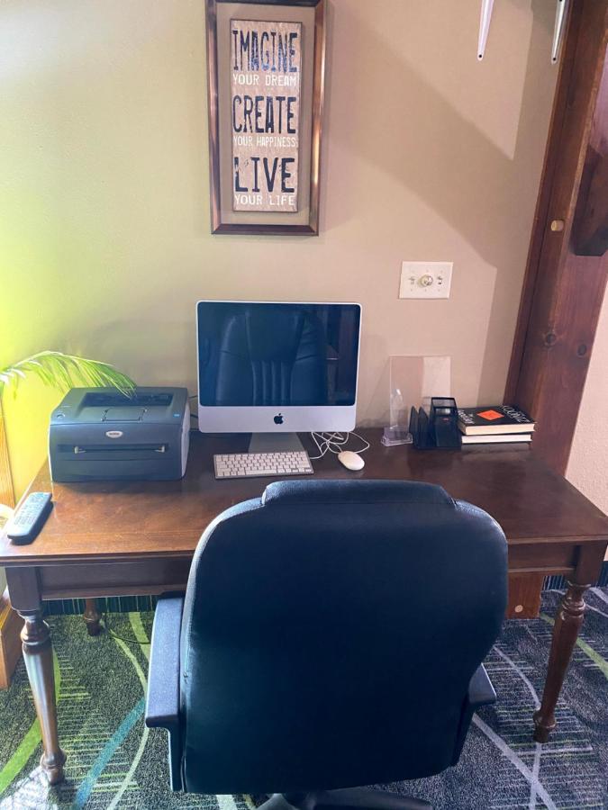 Woodland Inn & Suites Medford Luaran gambar